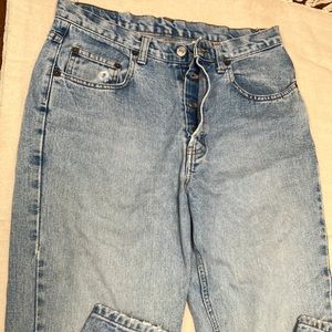 GAP DENIM BUTTONFLY women. Loose fit, 10 ankle, leather patch, 5 pocket.